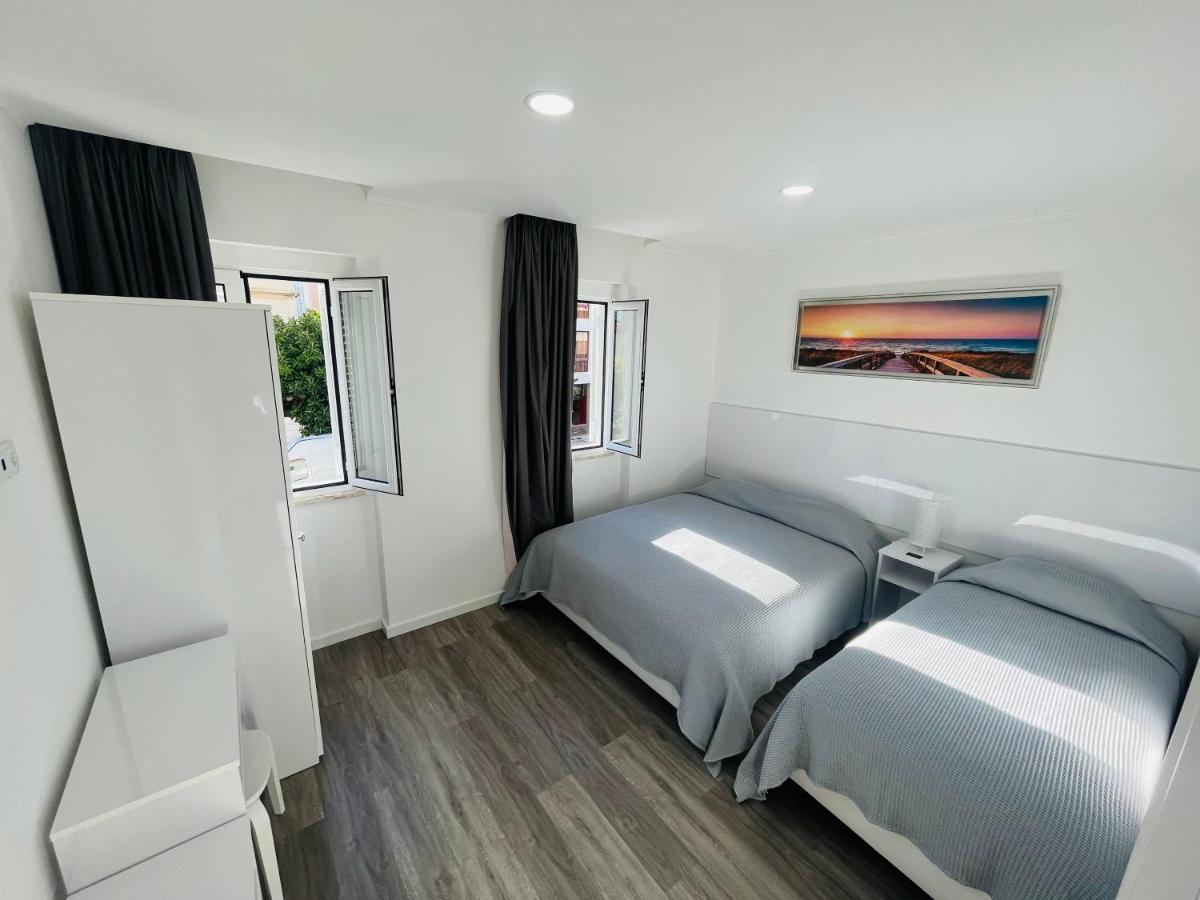 קוסטה דה קפאריקה Lisbon Ocean Apartments מראה חיצוני תמונה